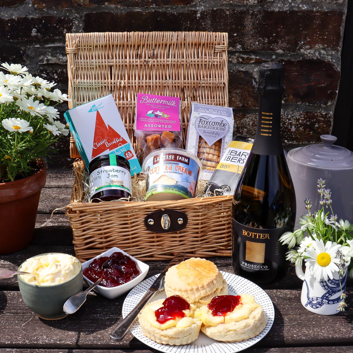 Fruit Scone Gift Hamper The Cornish Fruit Afternoon Tea Hamper - Gift ...