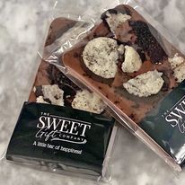 Cookie &amp; Cream Belgian Chocolate Bar (95g)