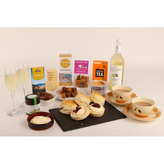 Afternoon Tea with Wild Elderflower Bubbly