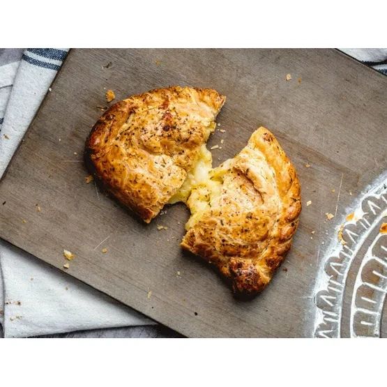 Chunk Devon Cheese and Onion Pasty - 260g Baked